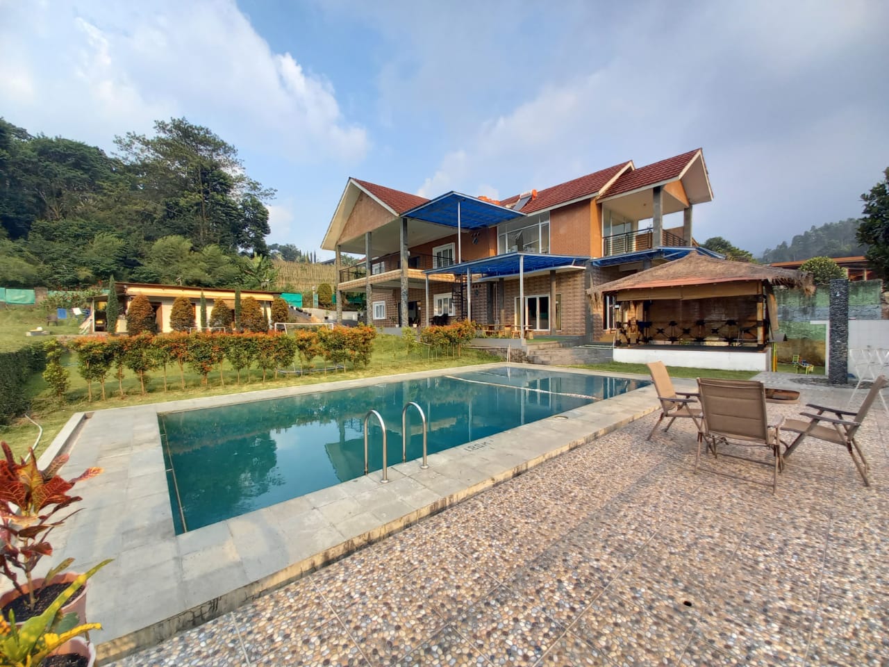 Sewa Villa VILLA PUNCAK - Villa Joglo Maison